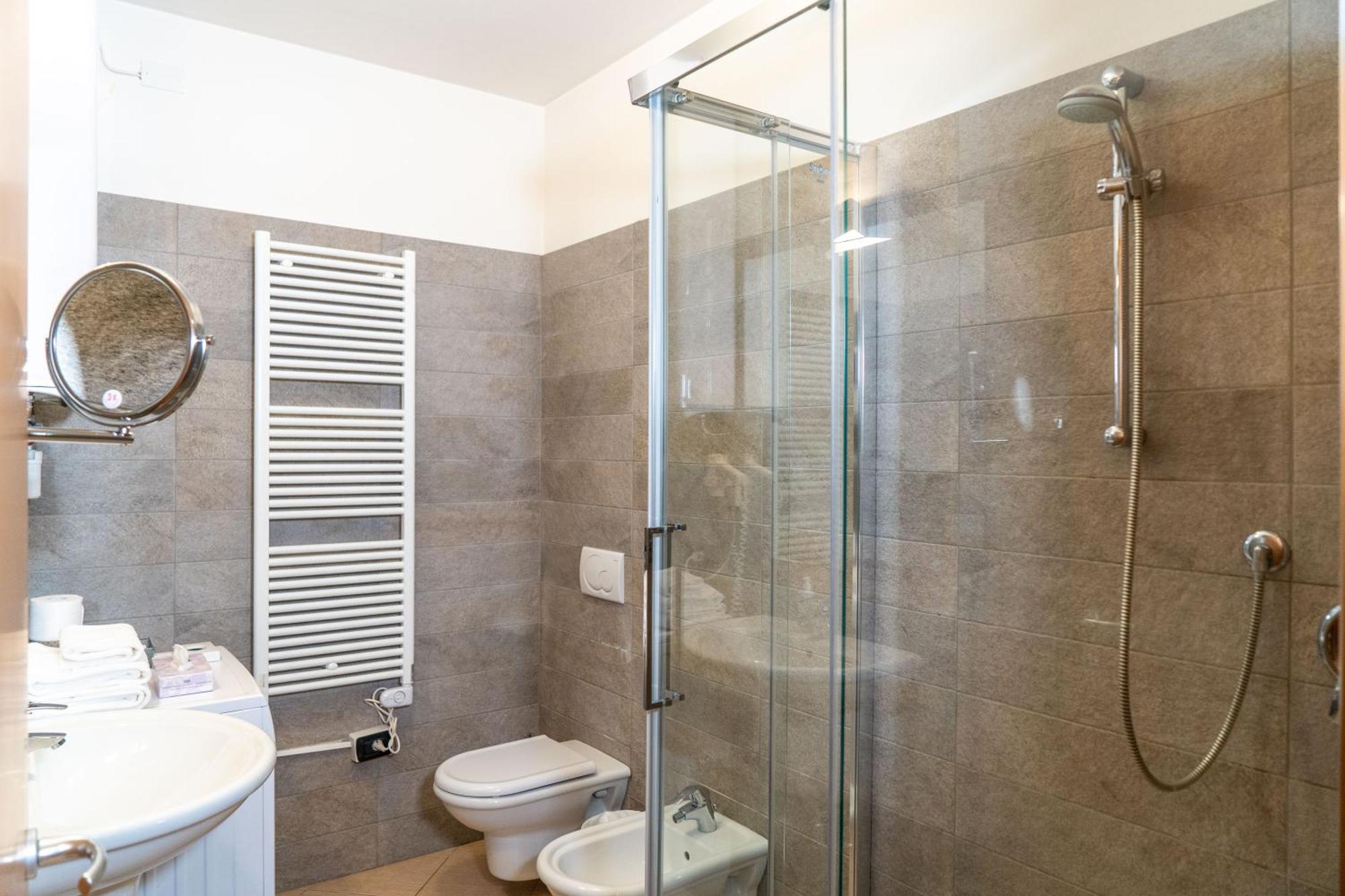 Hatelier Garda Home By Enjoy Garda Hotel Песк'єра-дель-Гарда Екстер'єр фото