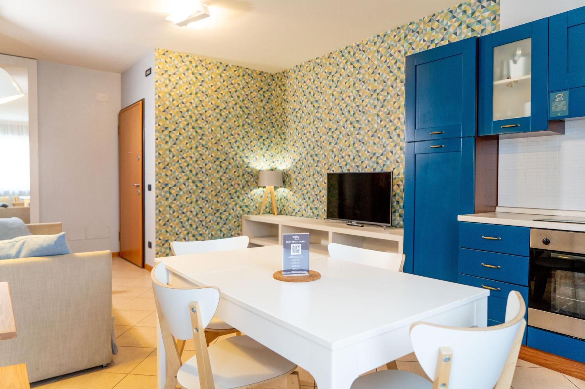 Hatelier Garda Home By Enjoy Garda Hotel Песк'єра-дель-Гарда Екстер'єр фото