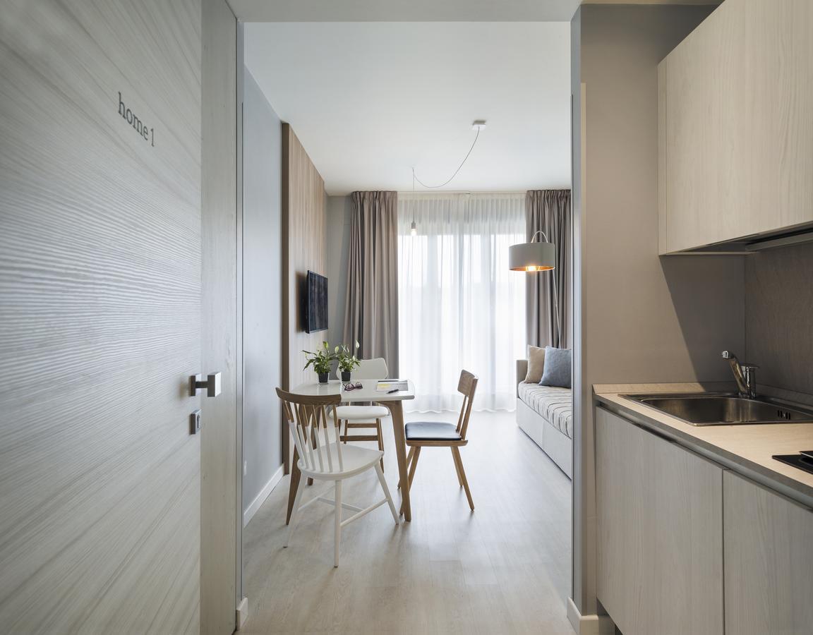 Hatelier Garda Home By Enjoy Garda Hotel Песк'єра-дель-Гарда Екстер'єр фото