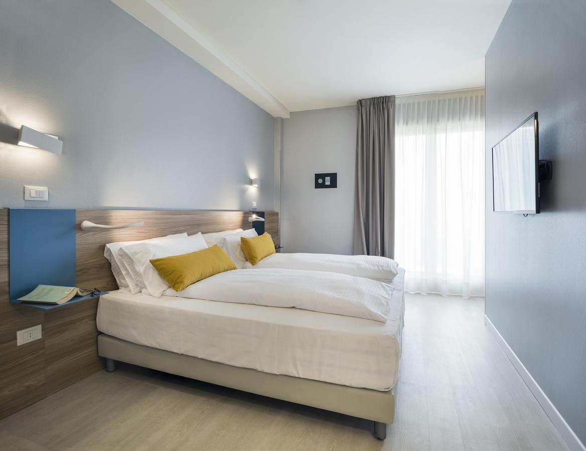 Hatelier Garda Home By Enjoy Garda Hotel Песк'єра-дель-Гарда Екстер'єр фото