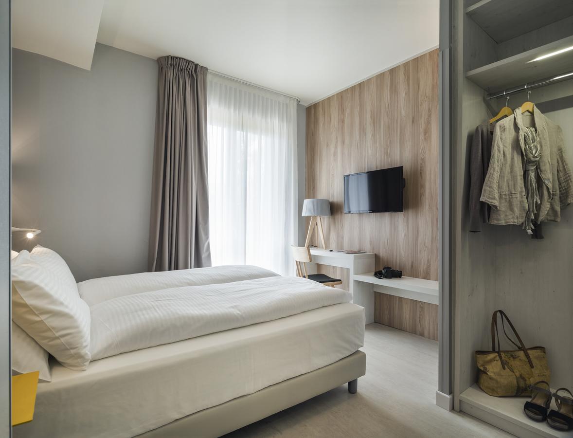 Hatelier Garda Home By Enjoy Garda Hotel Песк'єра-дель-Гарда Екстер'єр фото
